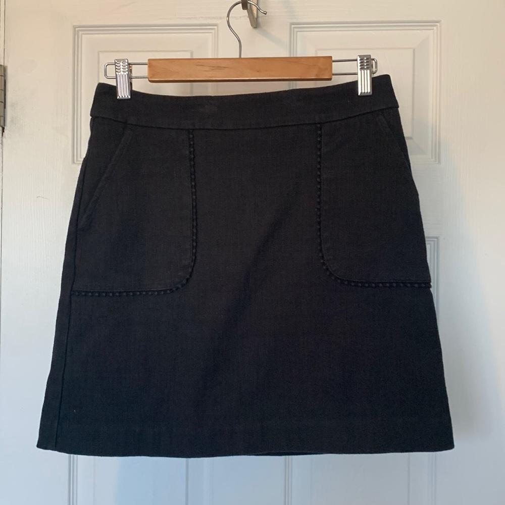 LOFT black skirt, above the knee, size 4